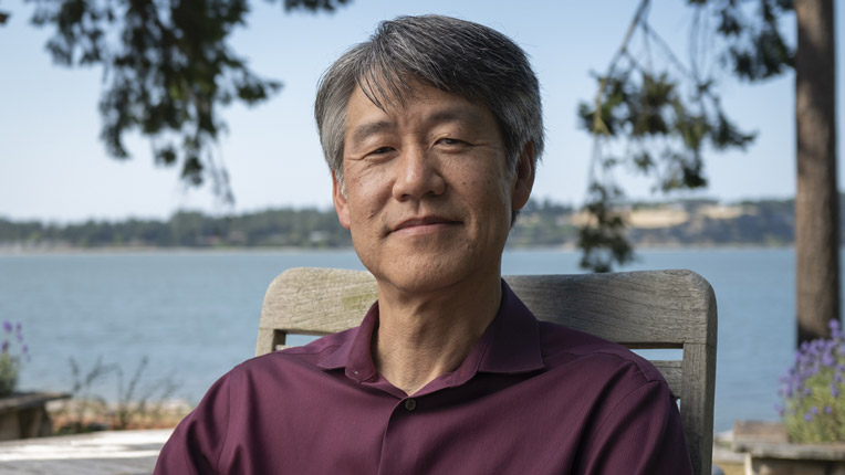 Image of Peter Lee